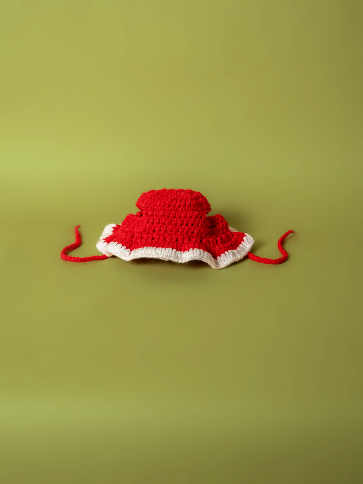 The Classic Bonnet (Red & White)